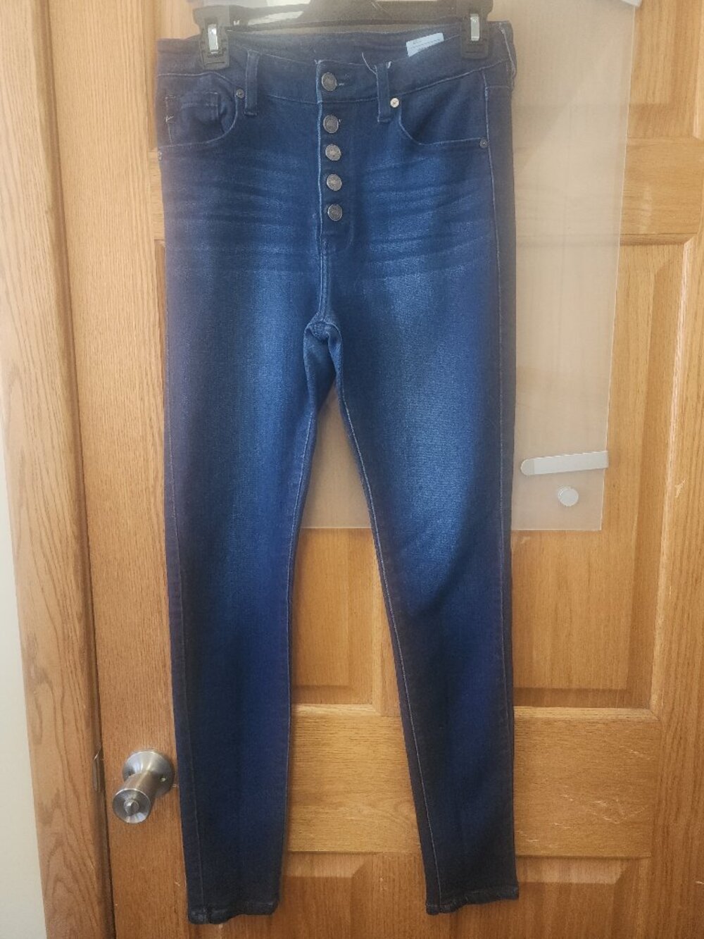 Kancan size 7/27 womens buttonfly jeans